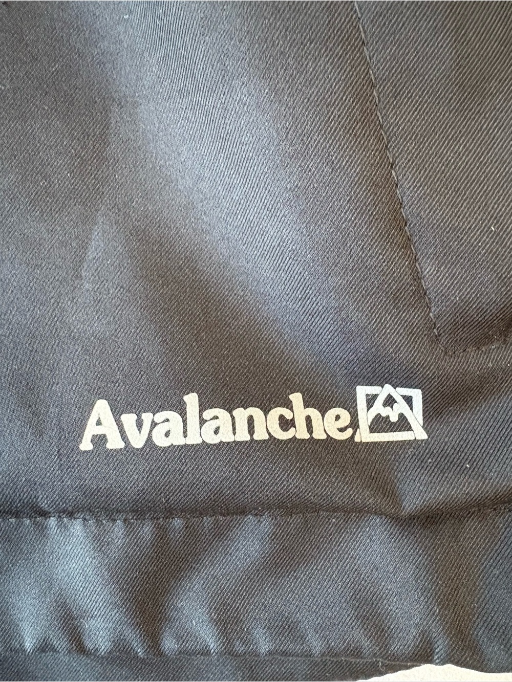 Avalanche Women’s Black Hooded Rain Jacket Packable Windbreaker Sz S - Picture 2 of 9